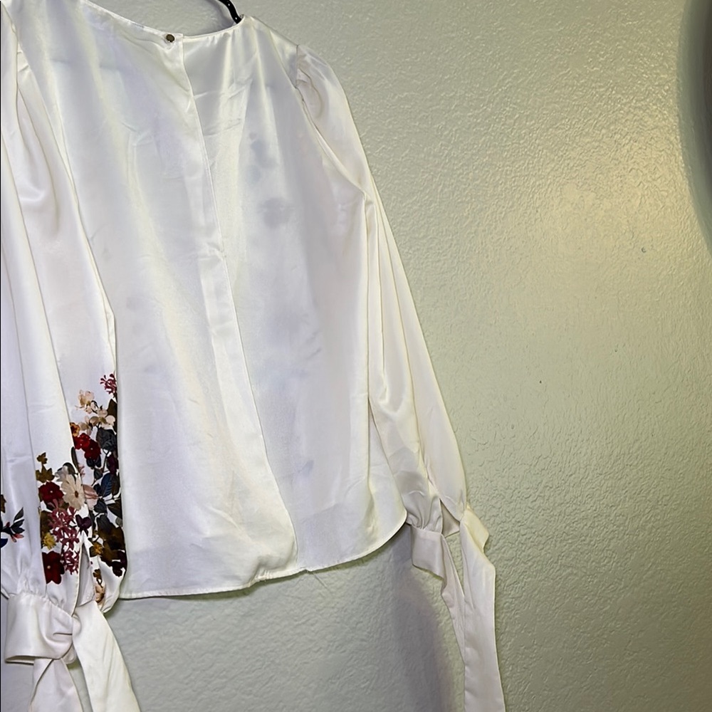 Floral Print Women's Top - Picture 8 of 11